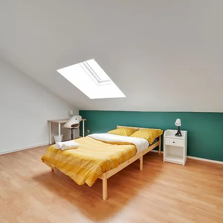 Appartement Chic And Spacious Apart With Parking *
